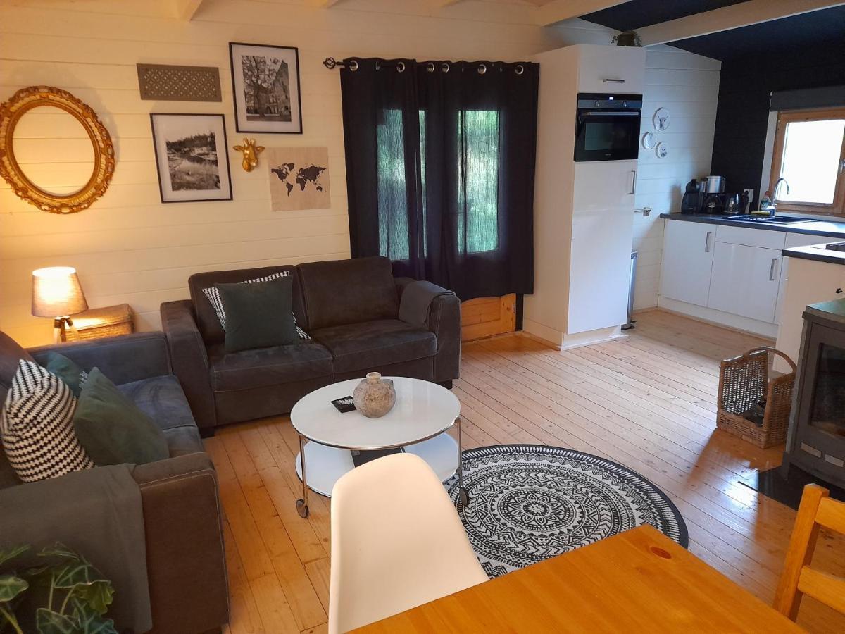 Carpe Diem, Het Ruime Chalet Met Houtkachel Nabij Wildlands Emmen Schoonebeek Eksteriør bilde